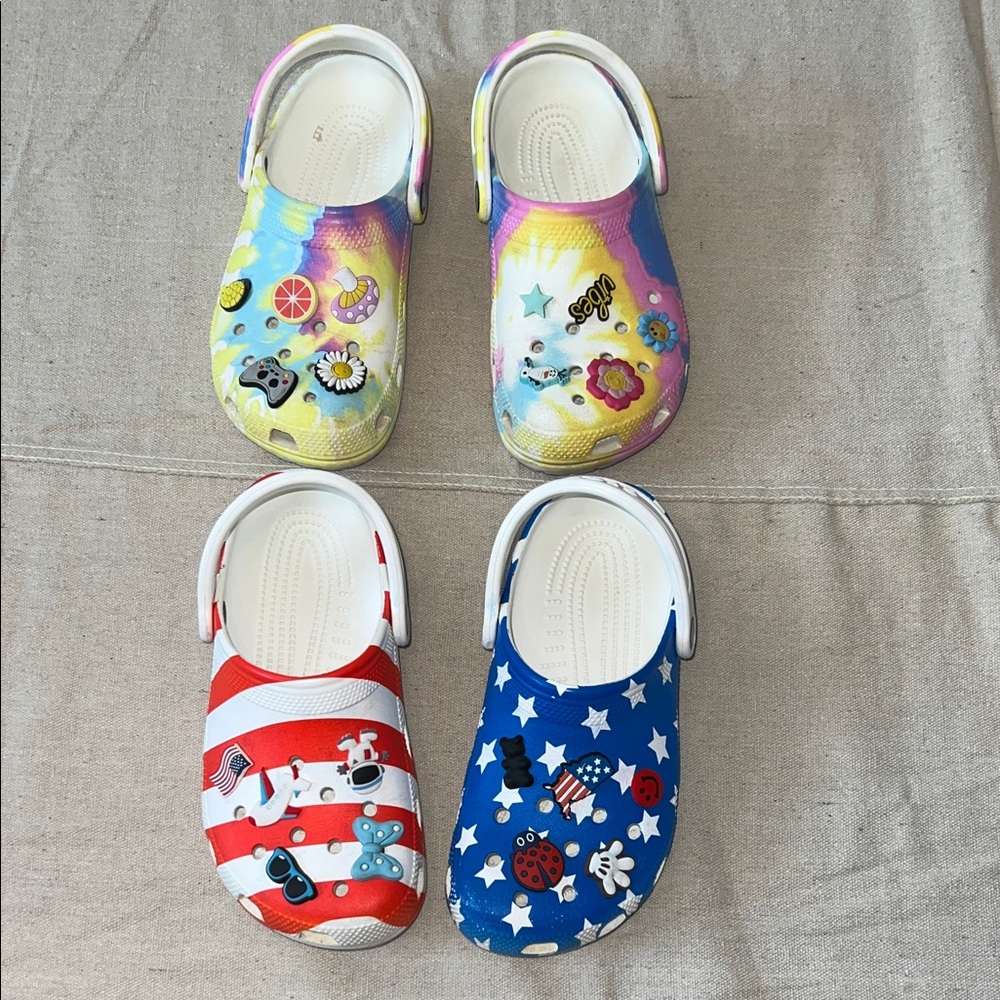 Crocs Kids Classic Clog Multicolor w/ Charms Girls 6 Boys 4 Ankle Strap Lot of 2
